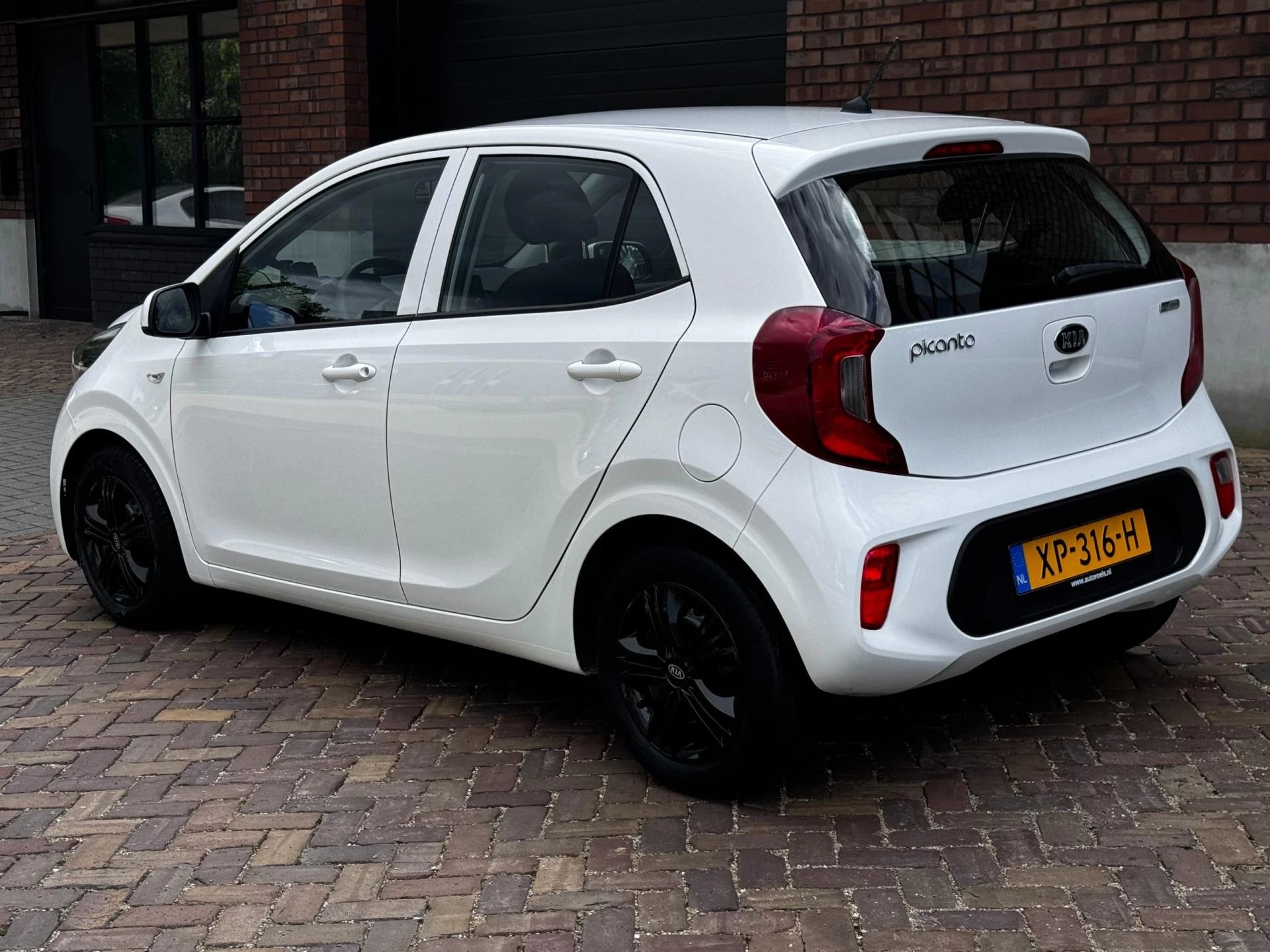 Hoofdafbeelding Kia Picanto