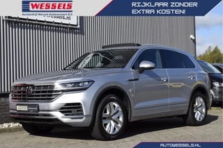 Volkswagen Touareg 3.0 TSi eHybrid 4MOTION Panorama, Head-up, Elek. trekhaak, Adaptive cruise, Dynaudio