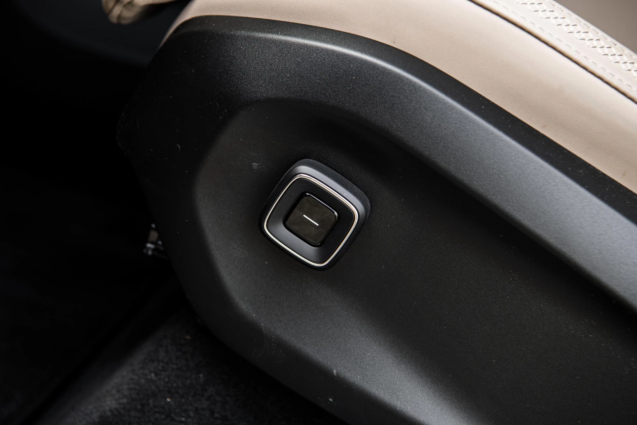 Hoofdafbeelding Volvo EX90