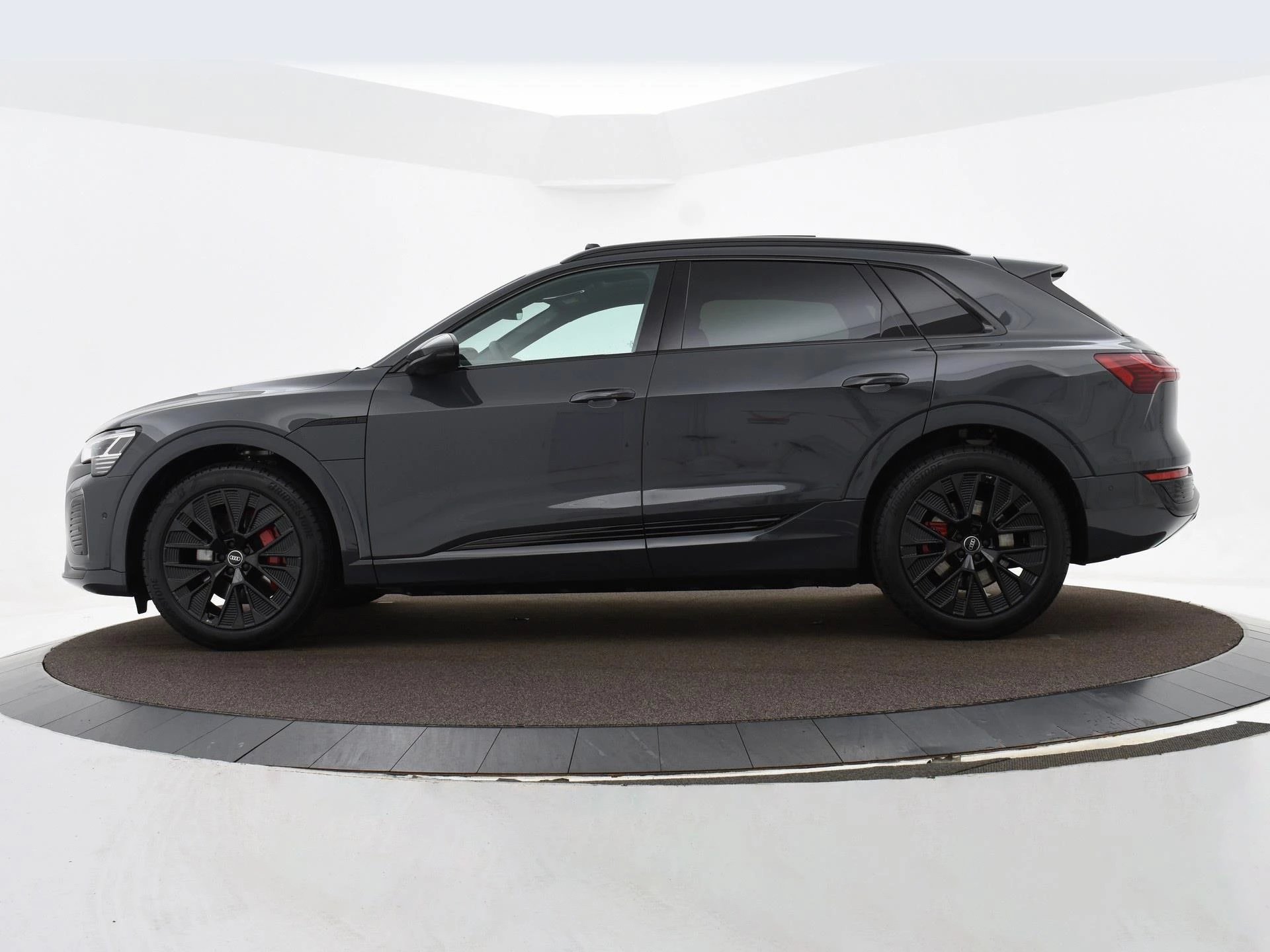 Hoofdafbeelding Audi Q8 e-tron