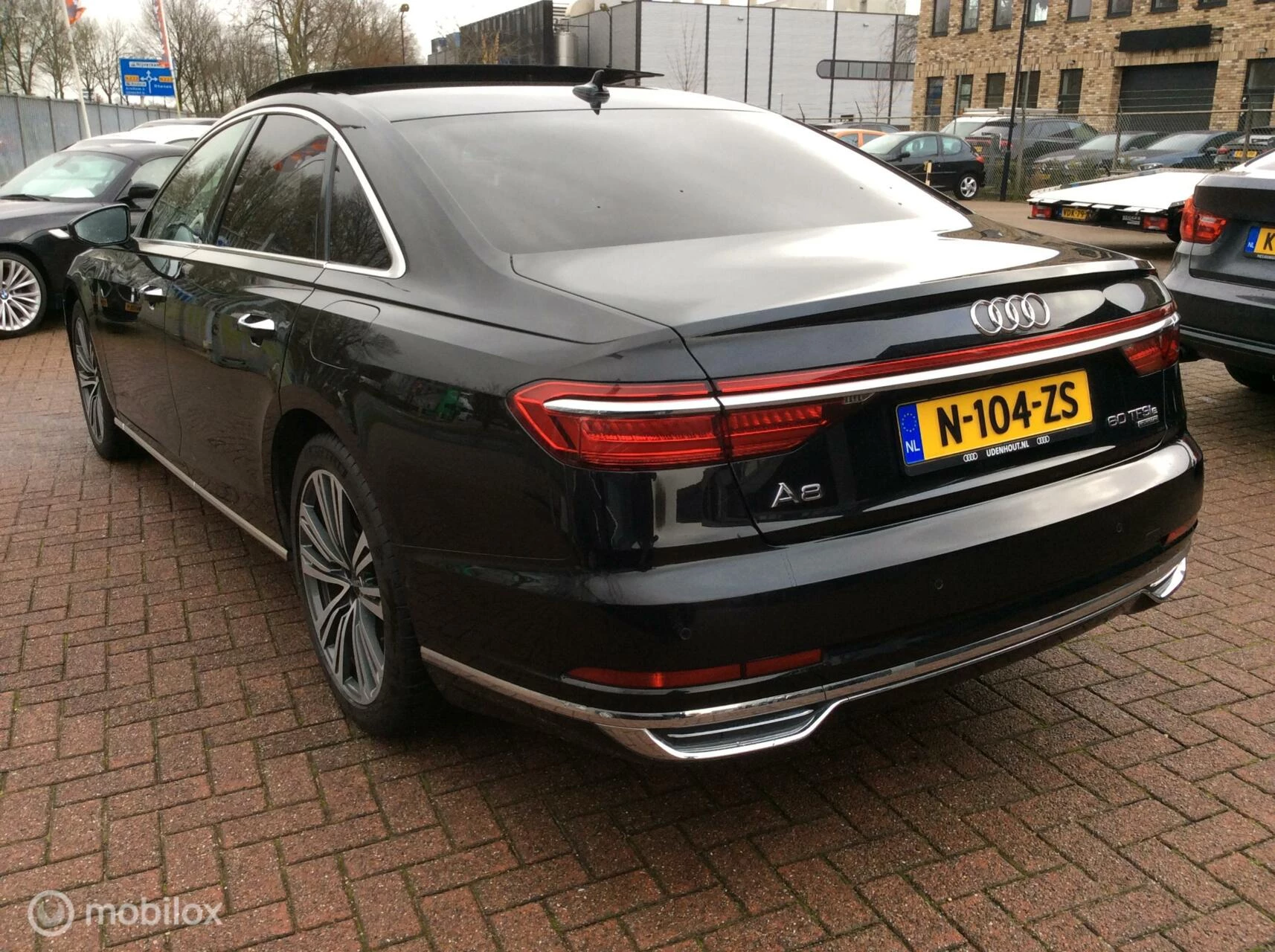 Hoofdafbeelding Audi A8