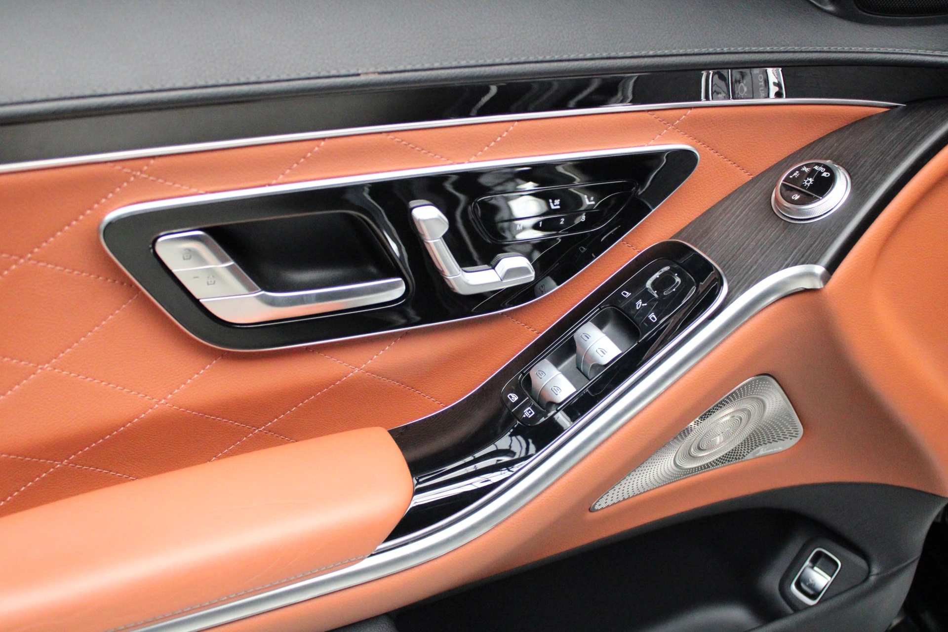 Hoofdafbeelding Mercedes-Benz S-Klasse