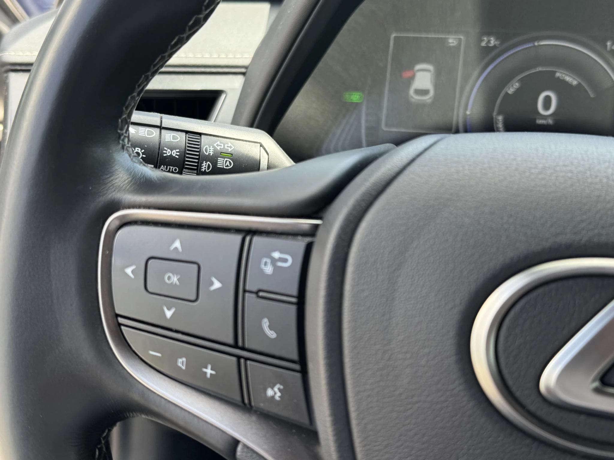 Hoofdafbeelding Lexus UX