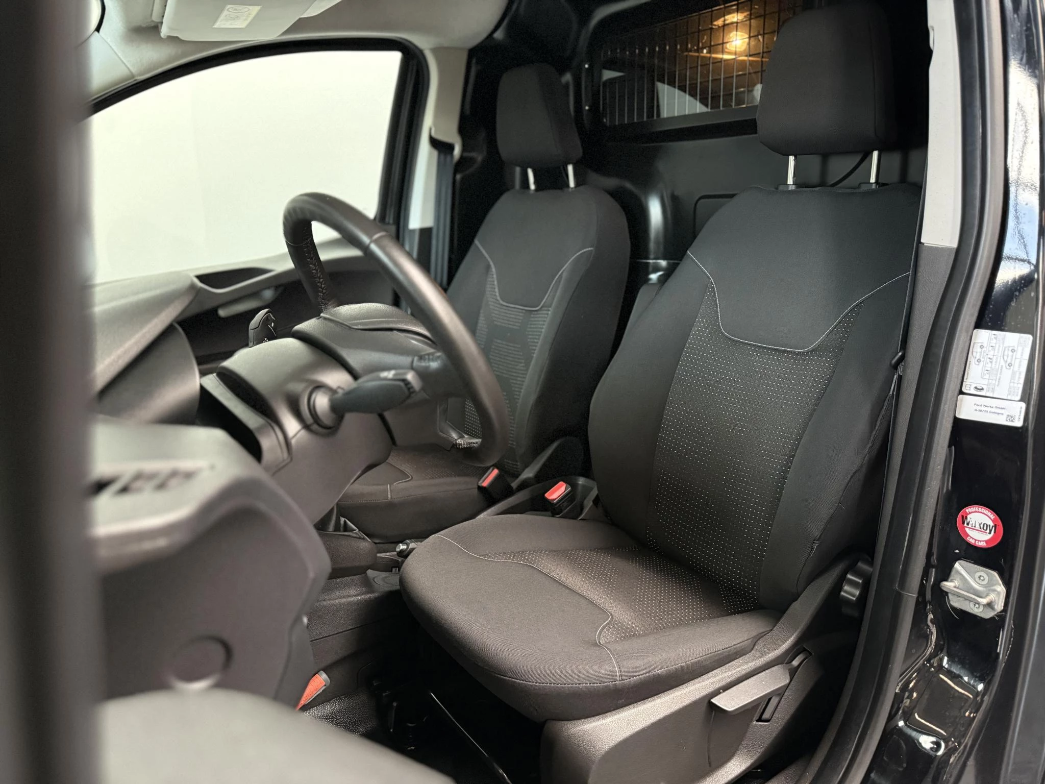 Hoofdafbeelding Ford Transit Courier