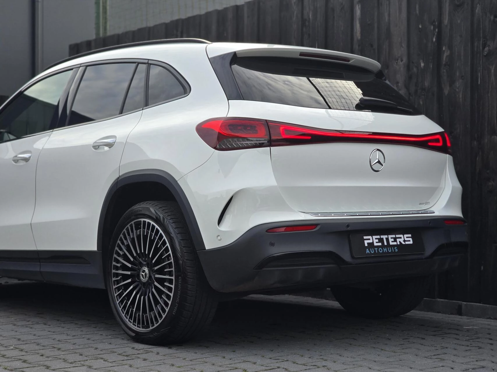 Hoofdafbeelding Mercedes-Benz EQA