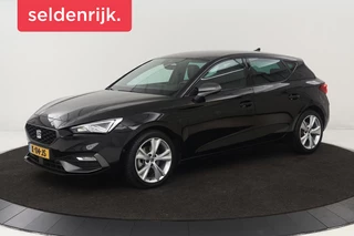 Hoofdafbeelding SEAT Leon SEAT Leon 1.5 eTSI FR Launch Edition | Carplay |  Stoel & stuurverwarming | Camera | Adaptive cruise | Navigatie | Keyless | Full LED | Sportstoelen