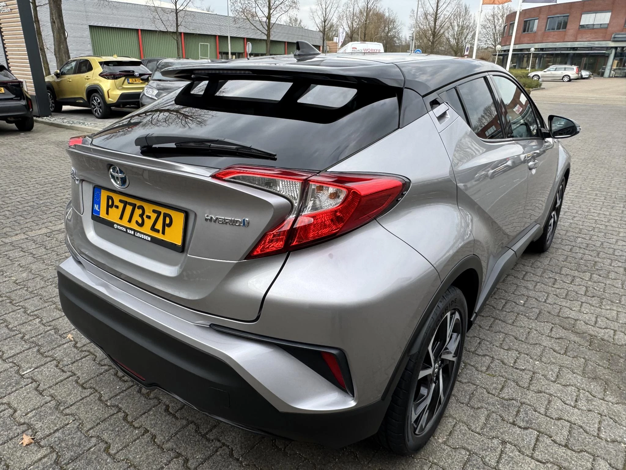 Hoofdafbeelding Toyota C-HR
