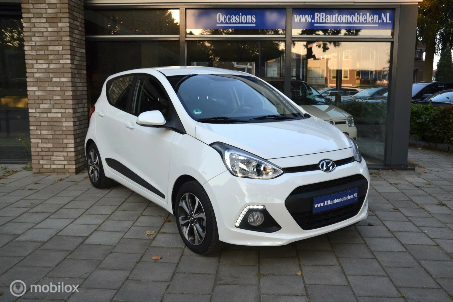 Hoofdafbeelding Hyundai i10