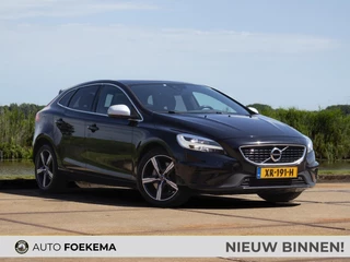 Volvo V40 1.5 T3 Polar+ Sport R-Design LED Pano 18"