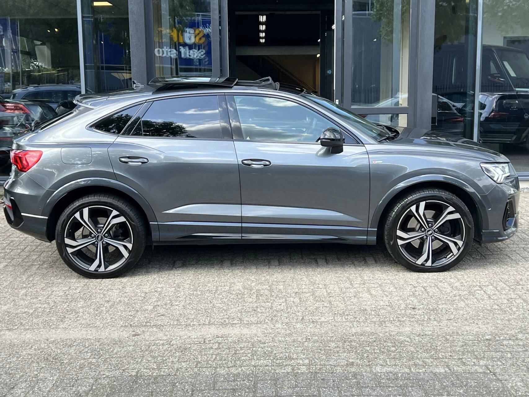 Hoofdafbeelding Audi Q3