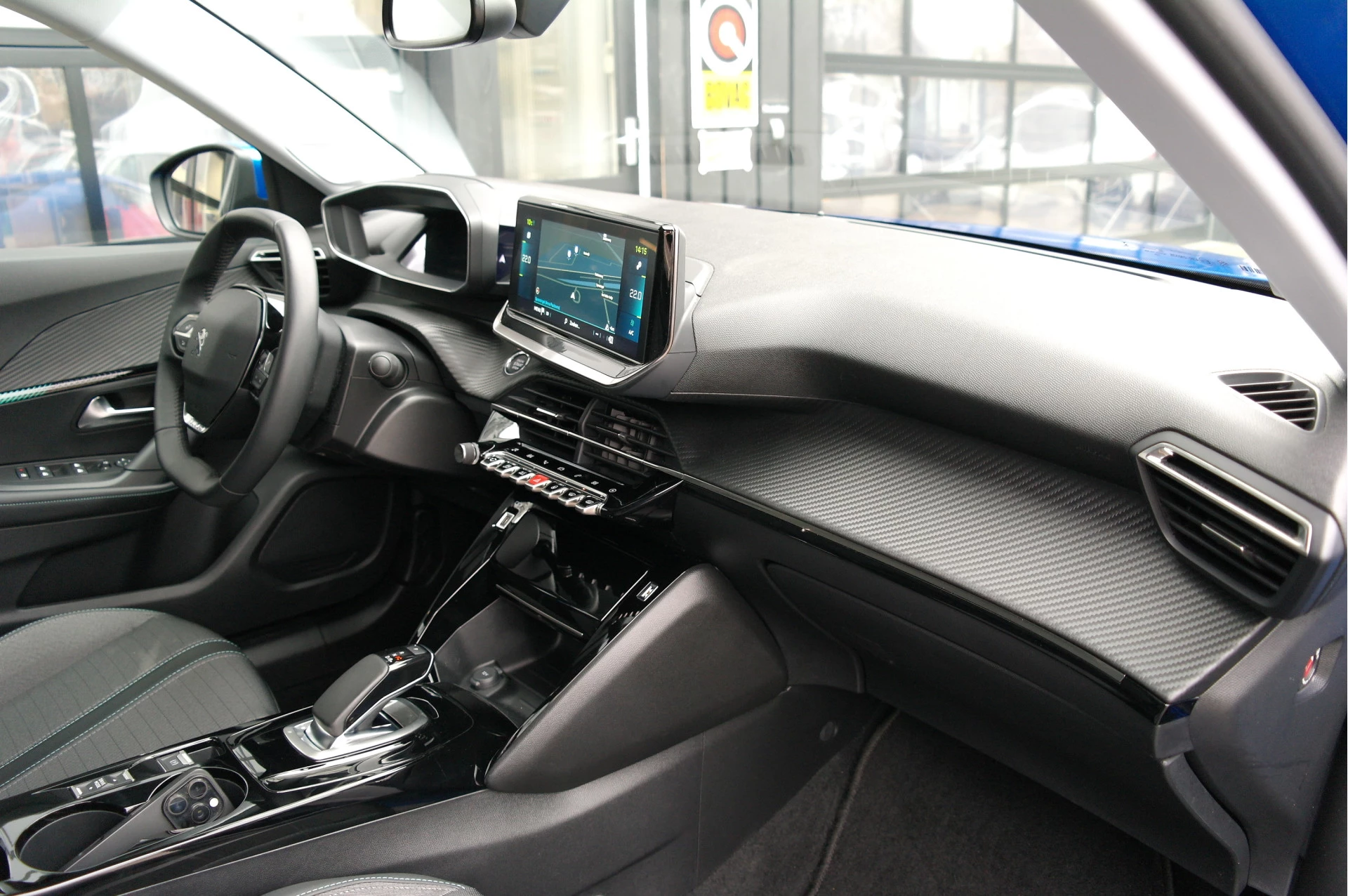 Hoofdafbeelding Peugeot e-2008