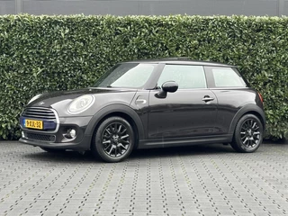 Mini Mini 1.5 Cooper First Born Edition, NIEUW MODEL, NL AUTO, NAP LOGISCH, PANORAMADAK, CLIMATE CONTROL, NAVI, CRUISE, HALF LEDER, KEYLESS, HUD, PDC, LICHTMETAAL 16"