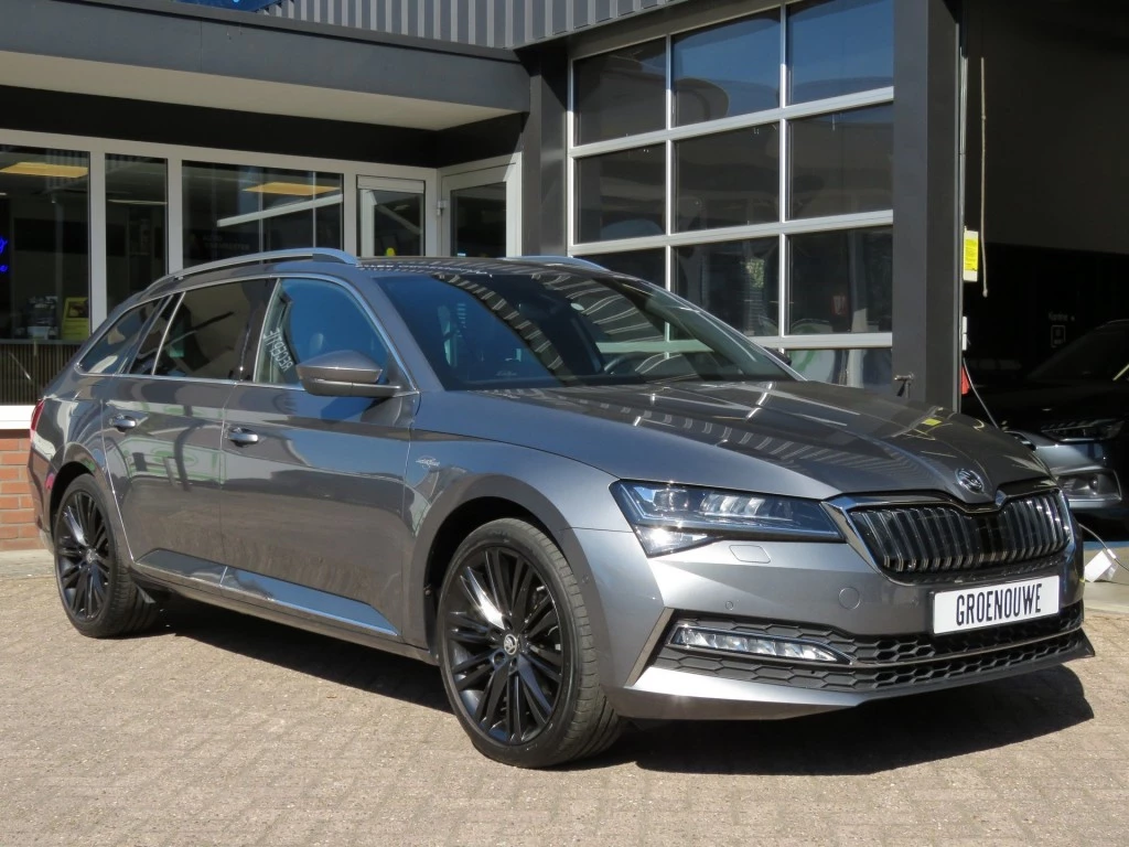 Hoofdafbeelding Škoda Superb