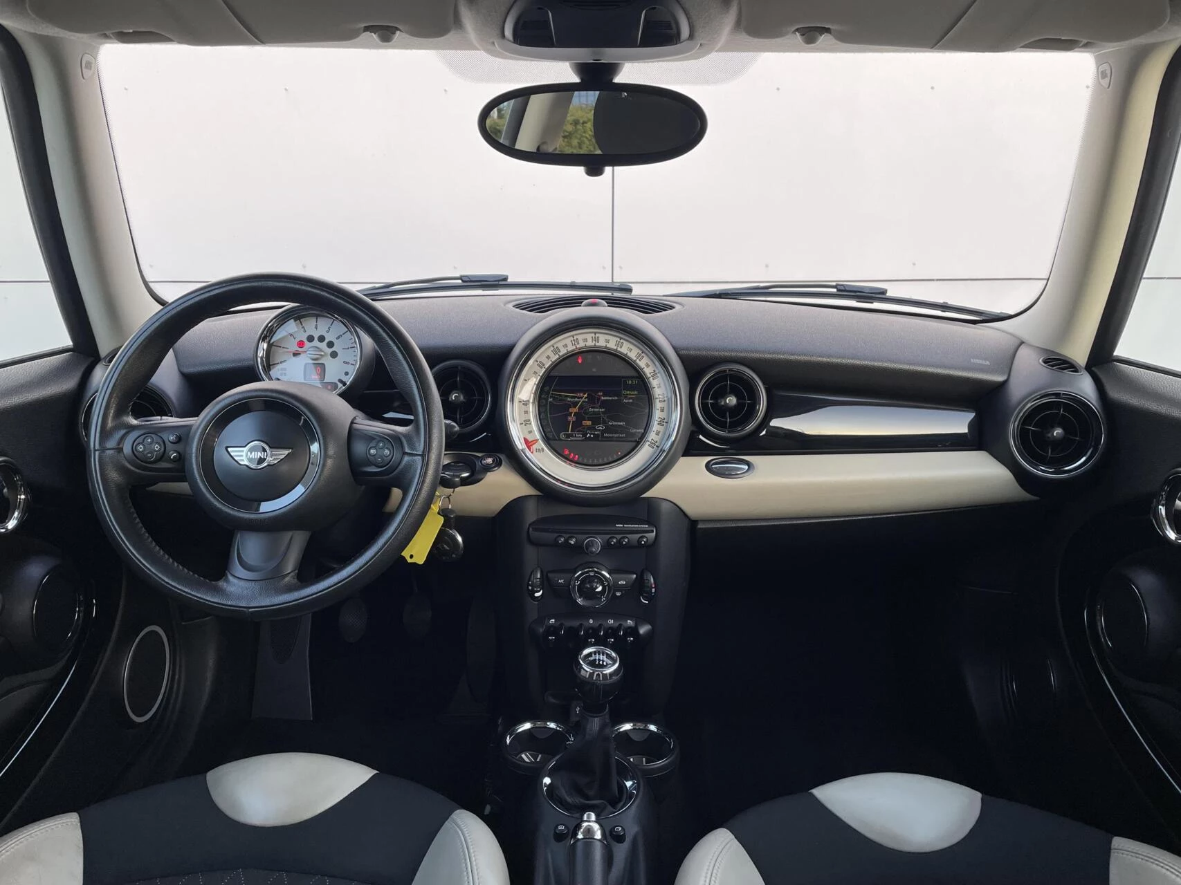 Hoofdafbeelding MINI One