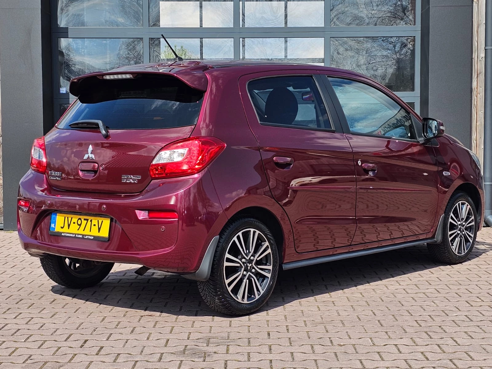 Hoofdafbeelding Mitsubishi Space Star