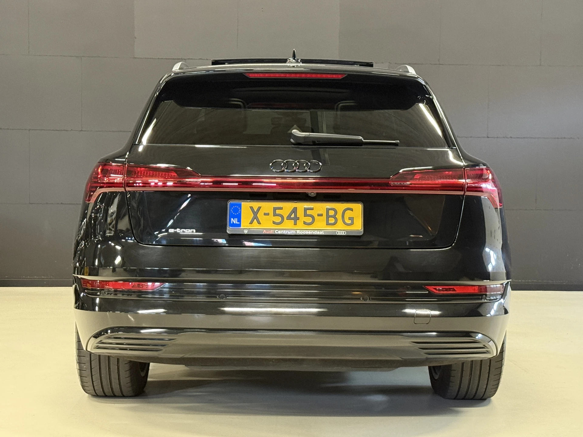 Hoofdafbeelding Audi e-tron