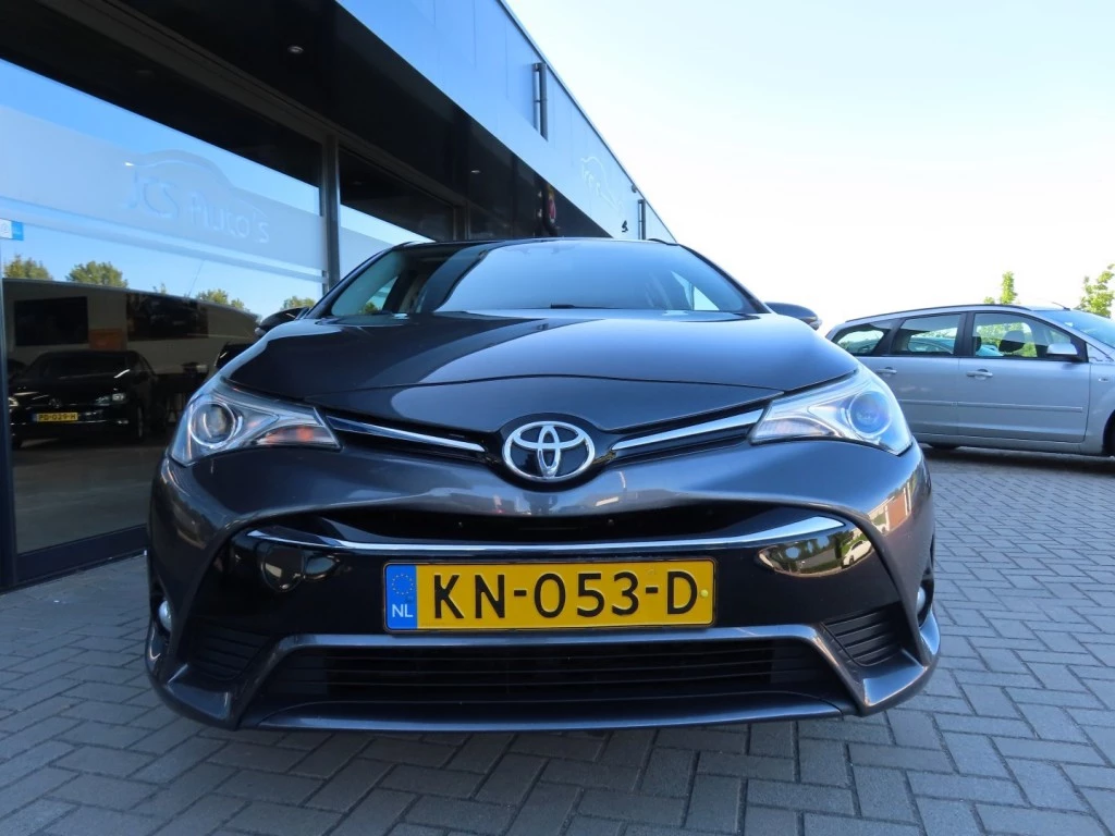 Hoofdafbeelding Toyota Avensis