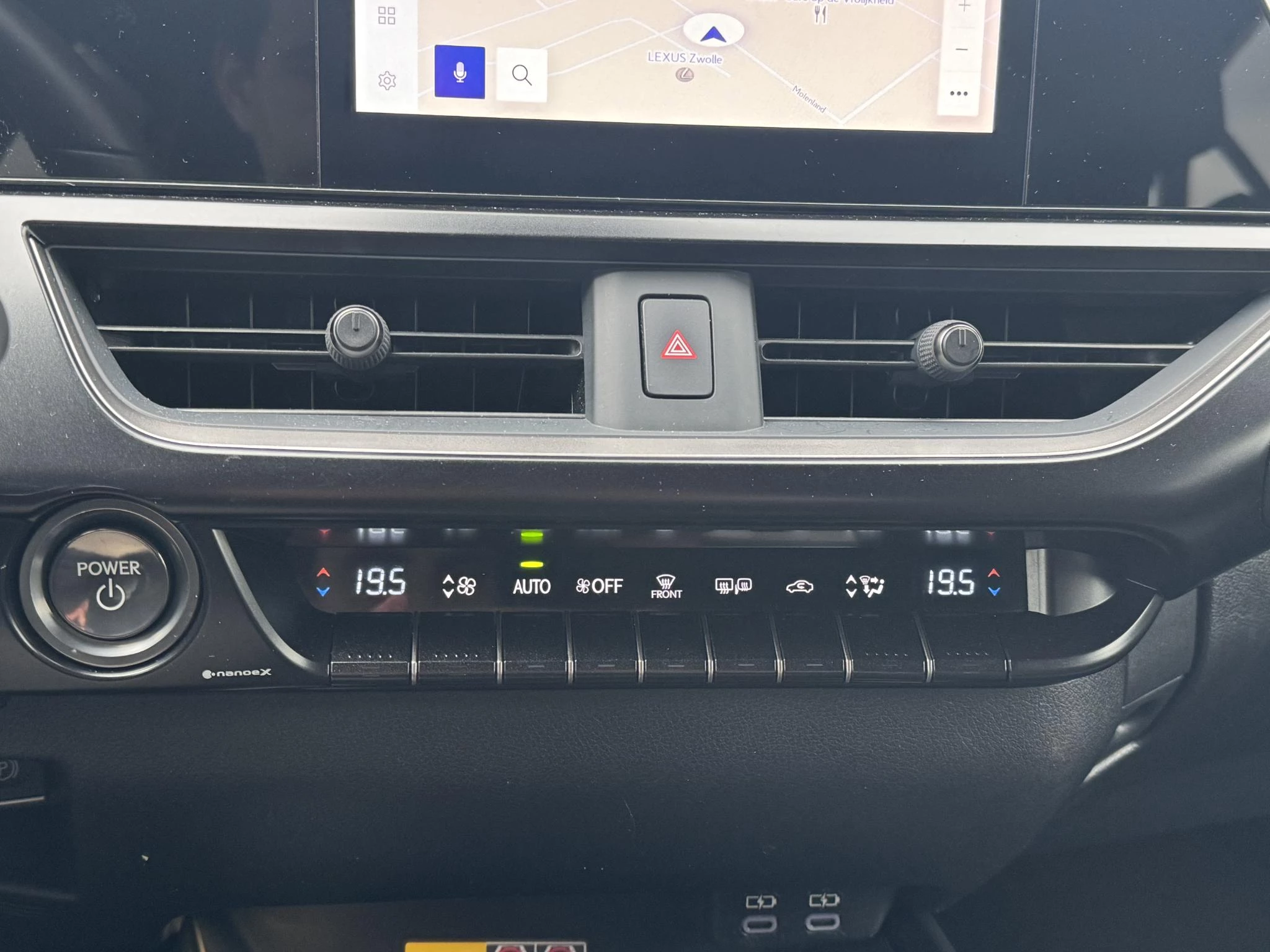 Hoofdafbeelding Lexus UX