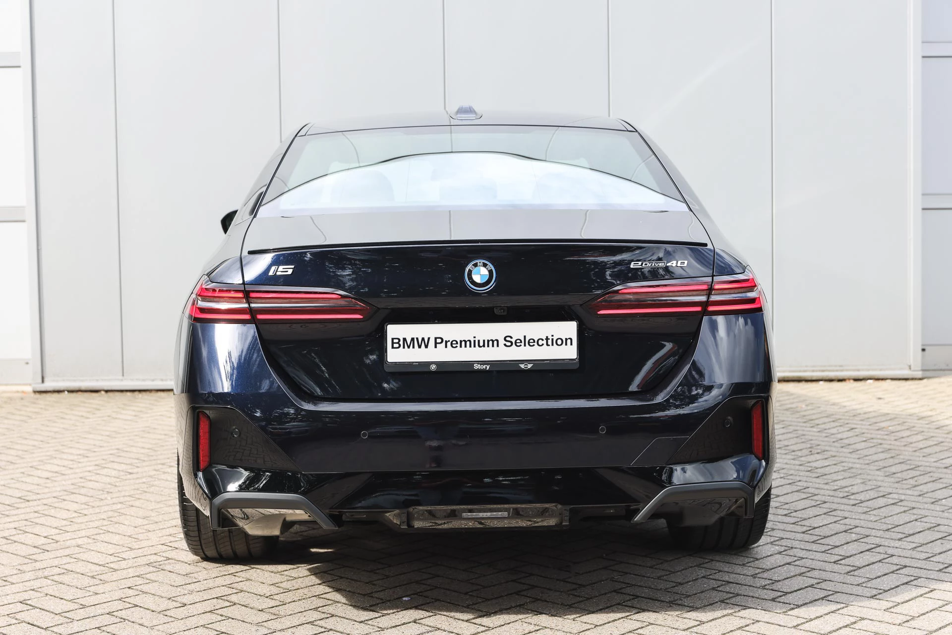 Hoofdafbeelding BMW i5