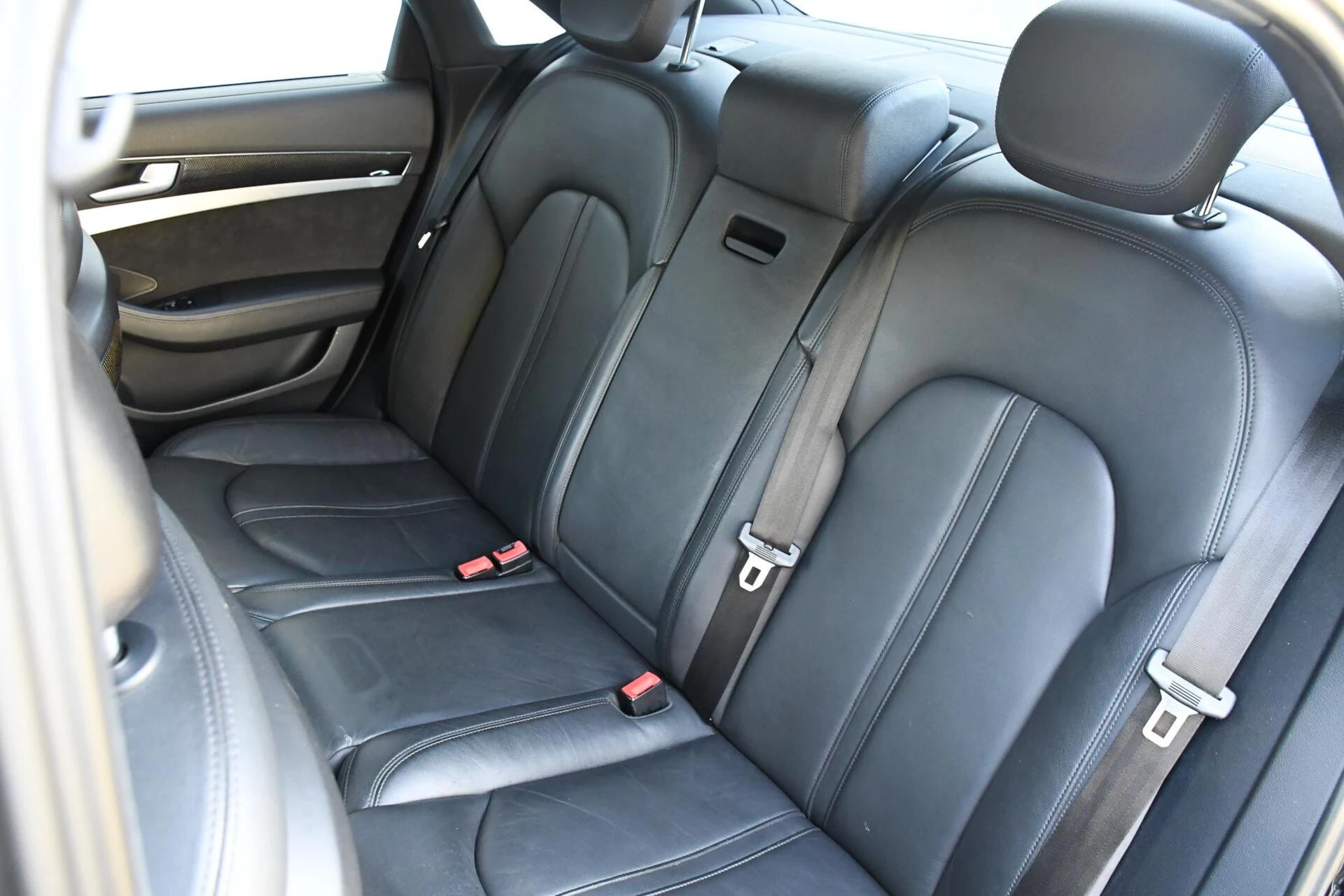 Hoofdafbeelding Audi S8