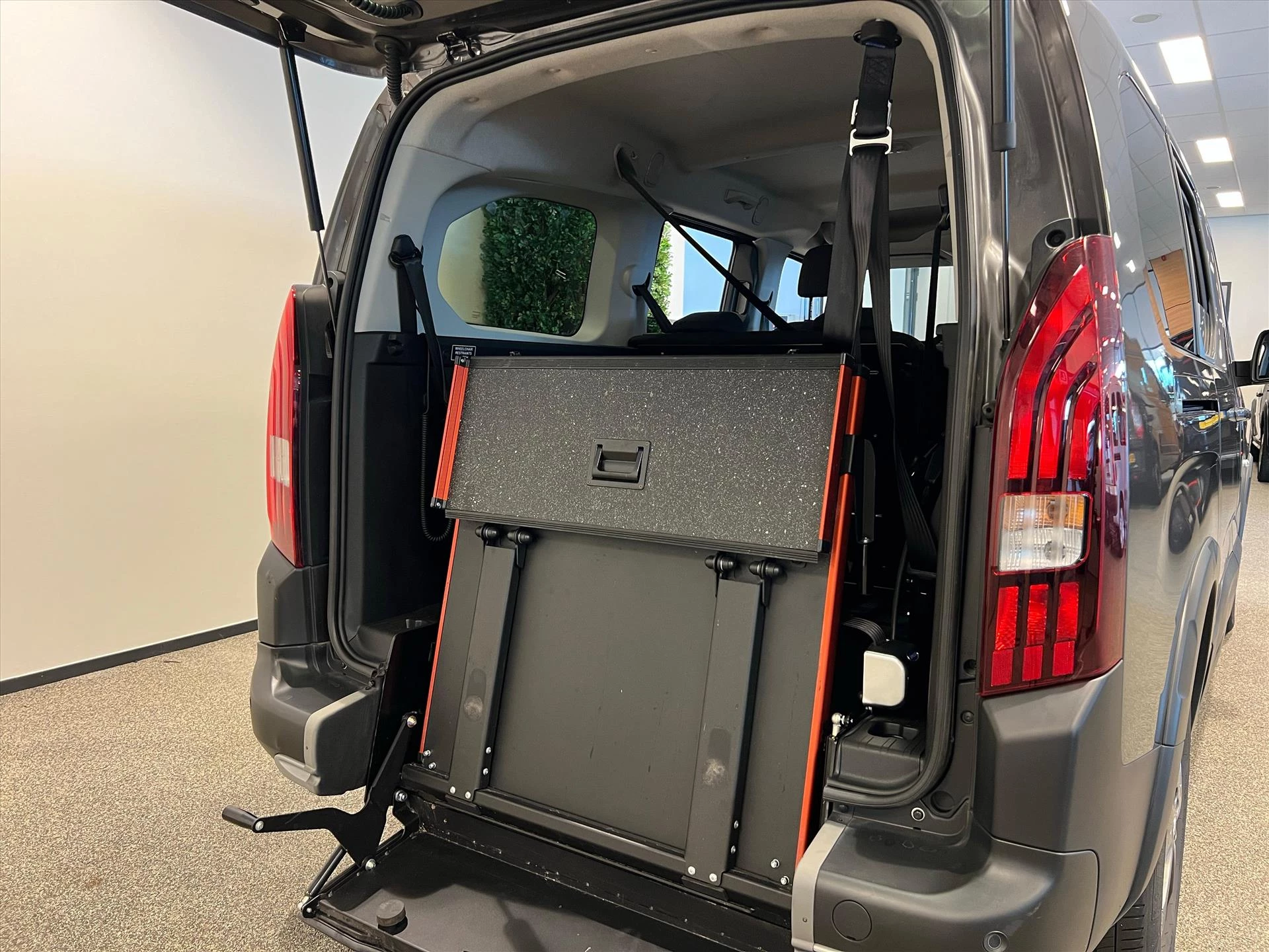 Hoofdafbeelding Peugeot Rifter