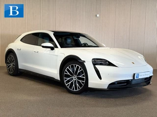 Hoofdafbeelding Porsche Taycan Porsche Taycan Cross Turismo 4 93 kWh-SOH 90%-PANORAMA-ADAP. STOELEN 18 VOUDIG-1e EIGENAAR-VOLLEDIG ONDERHOUDEN