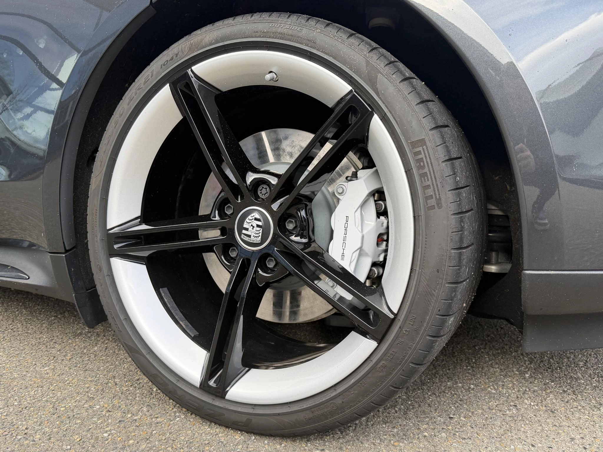 Hoofdafbeelding Porsche Taycan