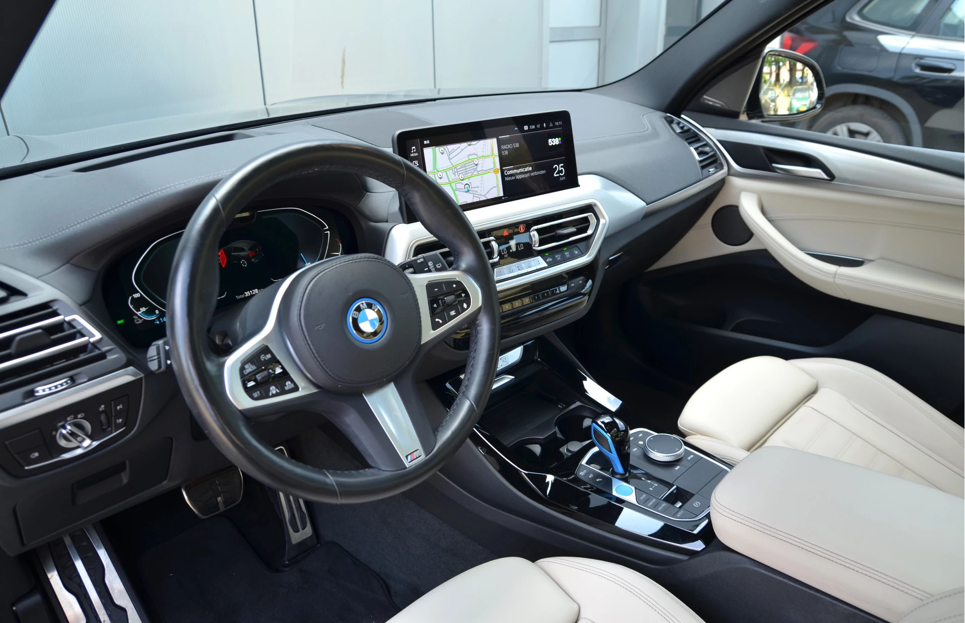 Hoofdafbeelding BMW iX3