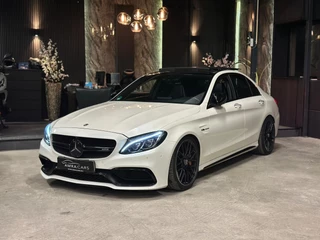 Mercedes-Benz C-klasse AMG 63 S|PANO|KUIP|KERAMIC|FULL OPTION|Dealer ond.