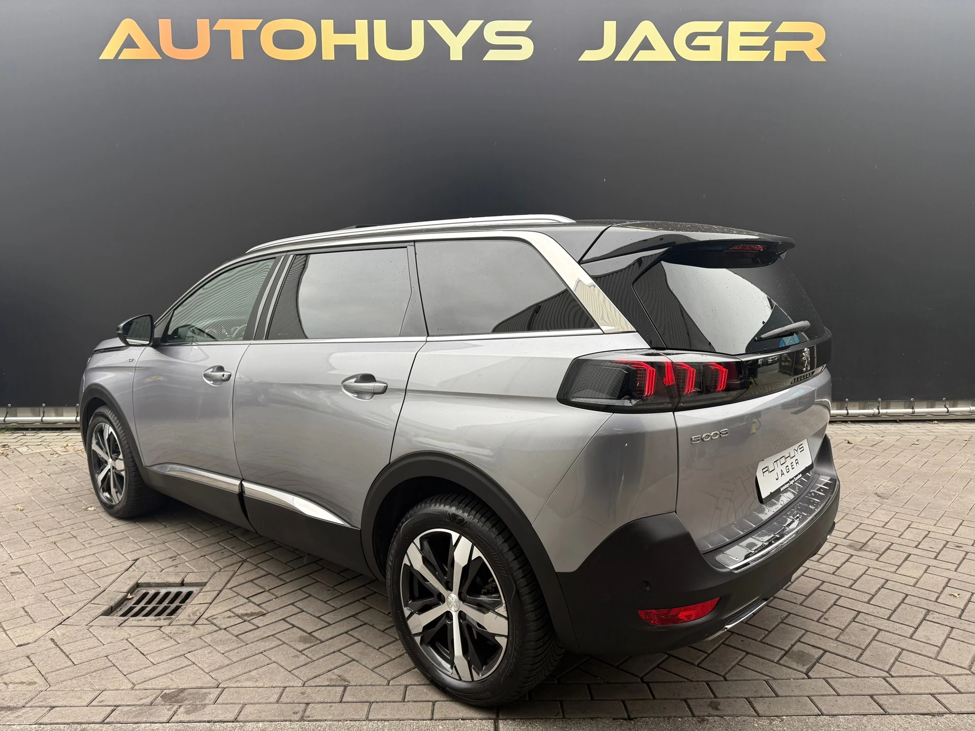 Hoofdafbeelding Peugeot 5008