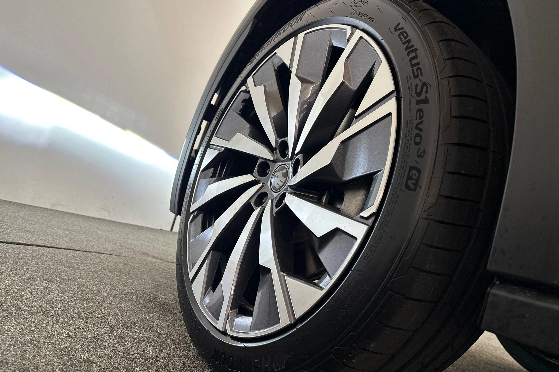 Hoofdafbeelding Škoda Elroq