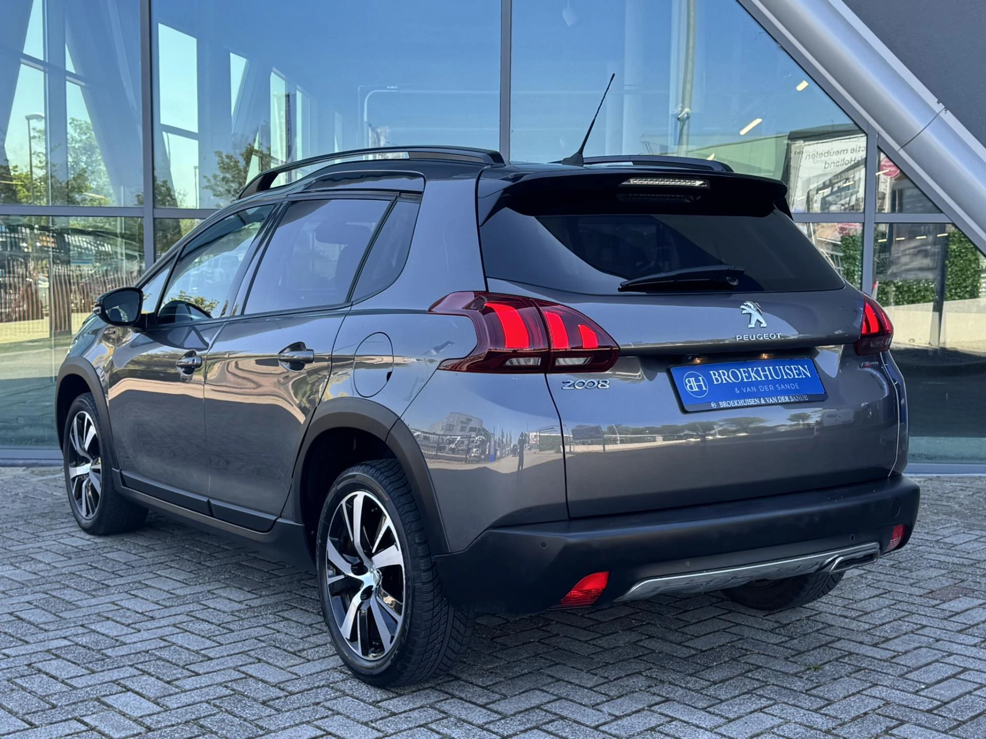 Hoofdafbeelding Peugeot 2008