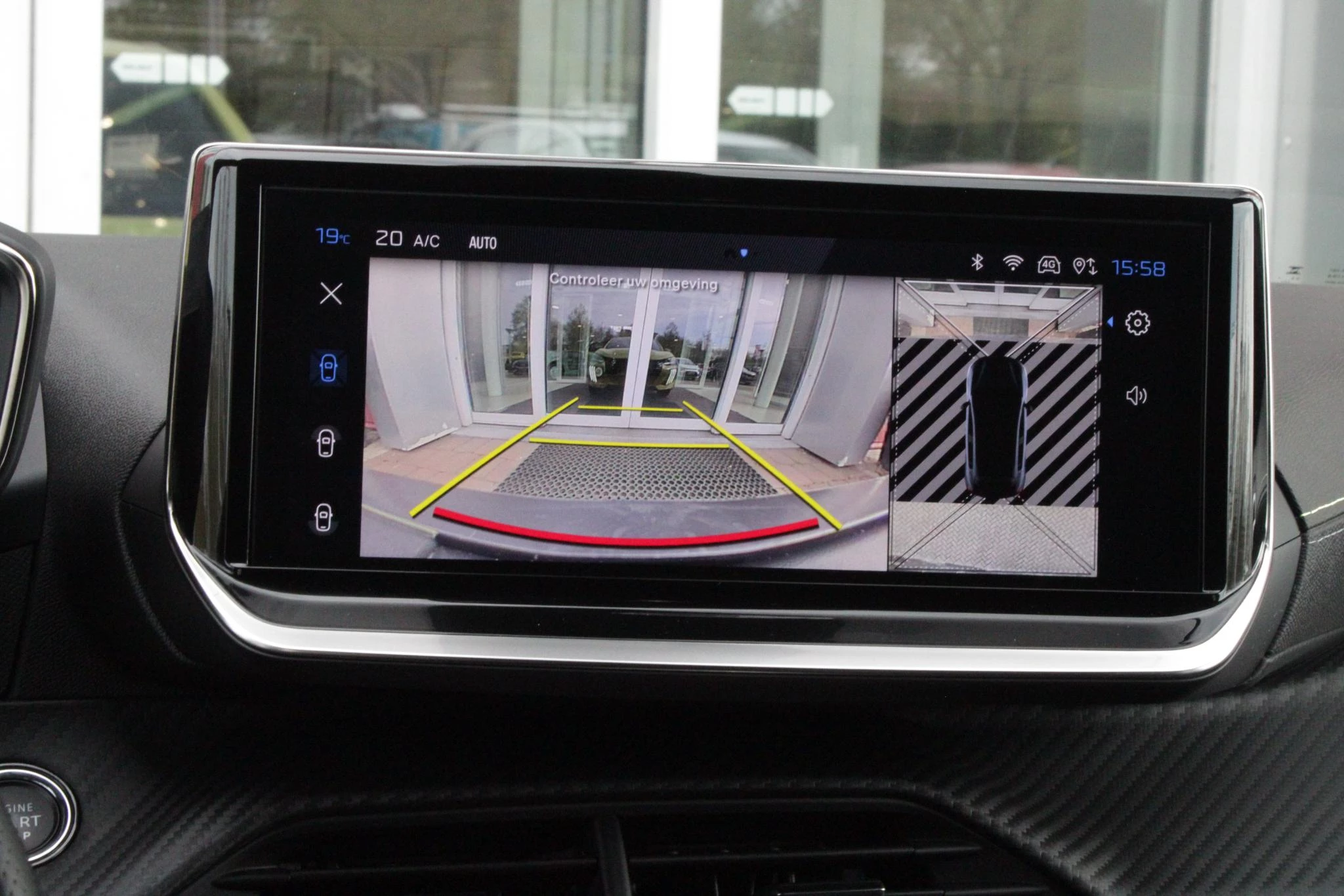 Hoofdafbeelding Peugeot e-208