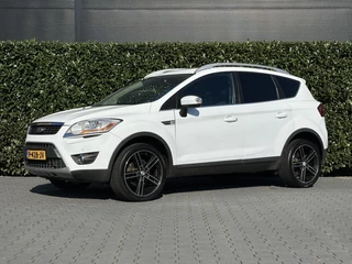 Ford Kuga 2.5 20V Titanium, AUTOMAAT, CRUISE CONTROL, CLIMATE CONTROL, KEYLESS, HALF LEDER, PARKEERSENSOREN, TREKHAAK, LICHTMETAAL 19"
