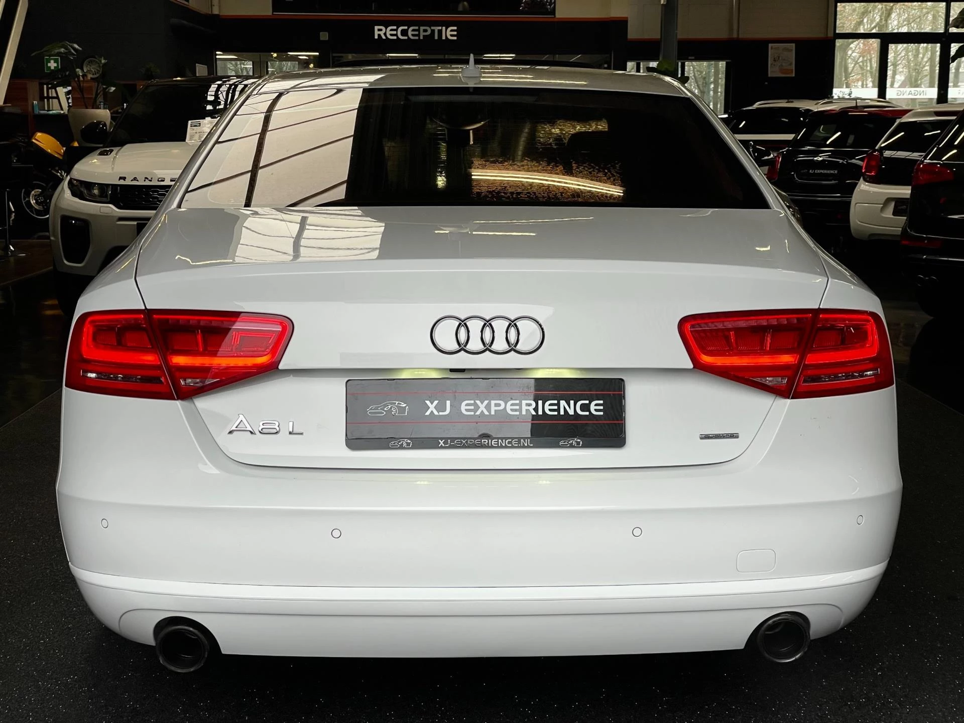 Hoofdafbeelding Audi A8