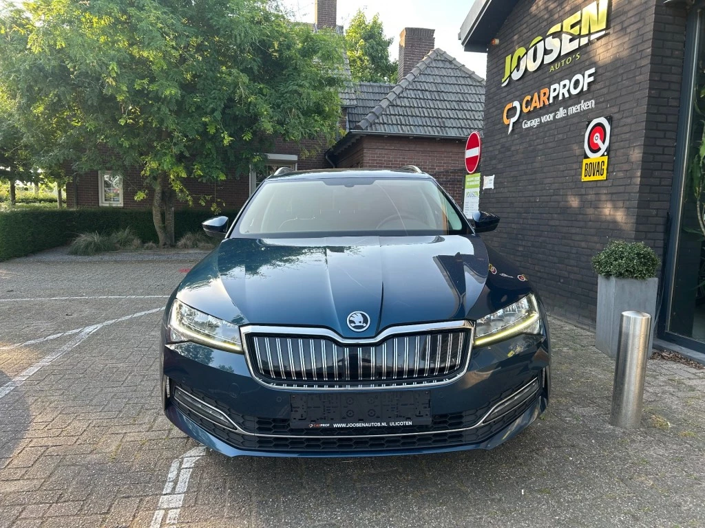 Hoofdafbeelding Škoda Superb