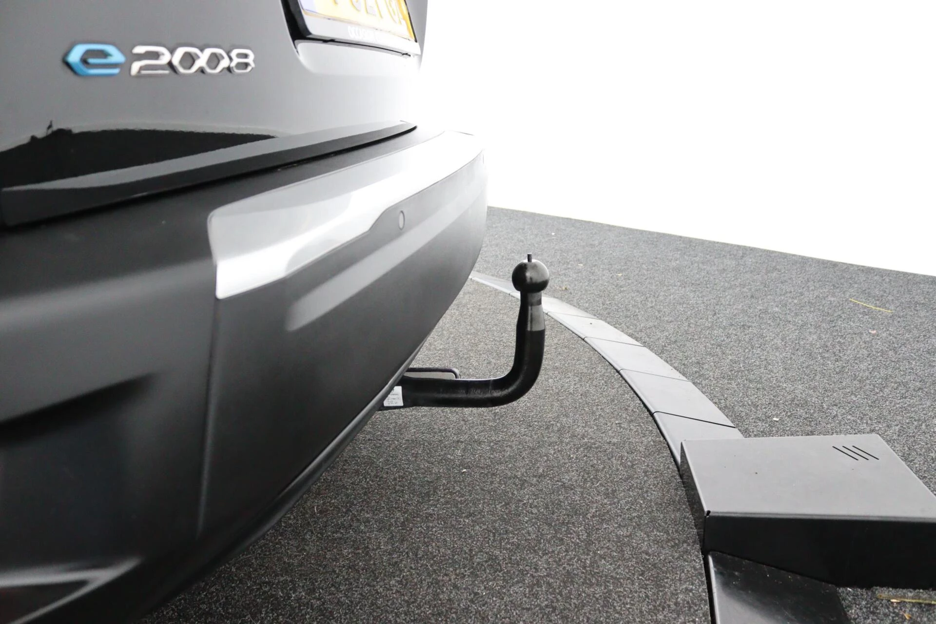 Hoofdafbeelding Peugeot e-2008