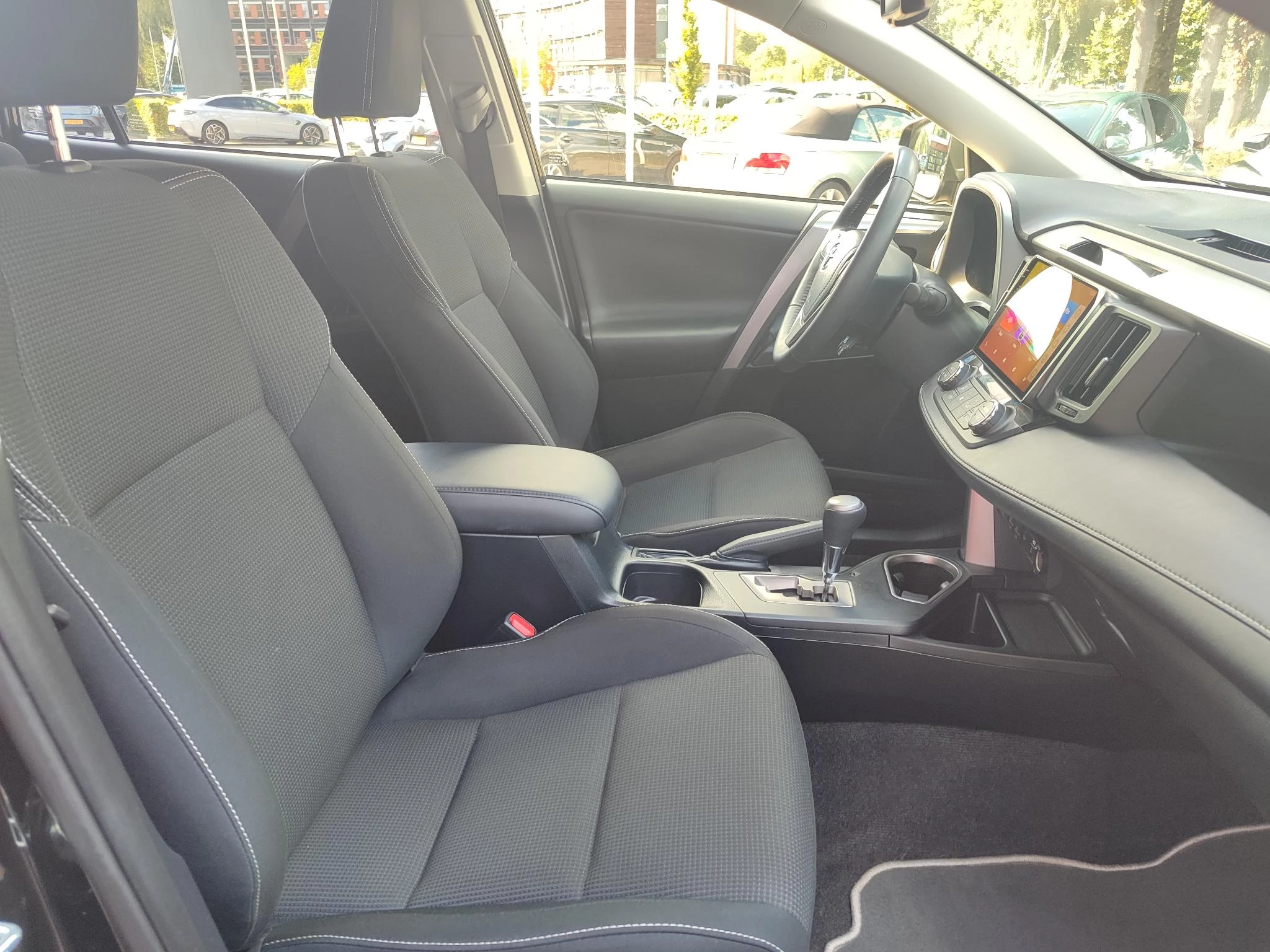 Hoofdafbeelding Toyota RAV4