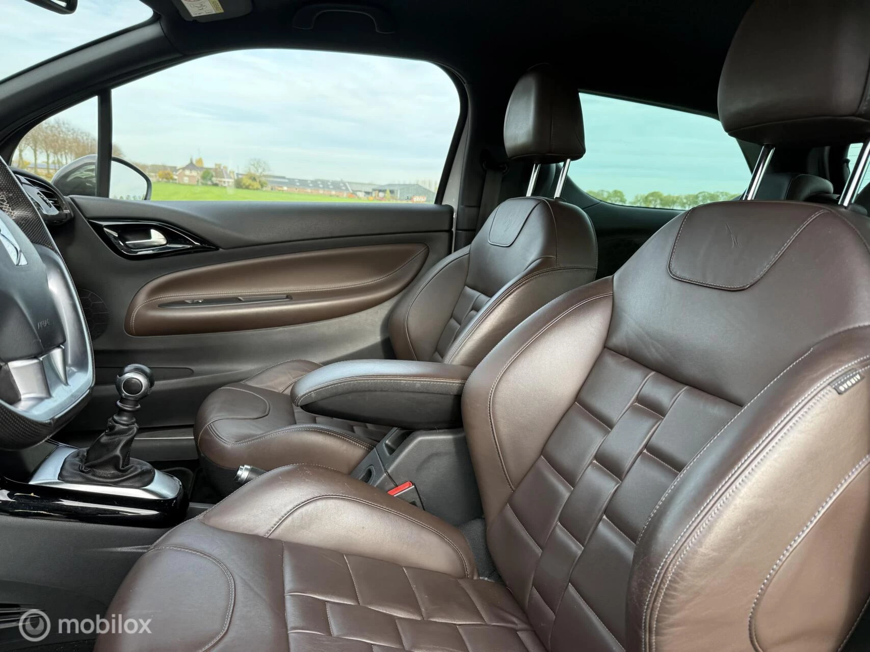 Hoofdafbeelding DS DS 3