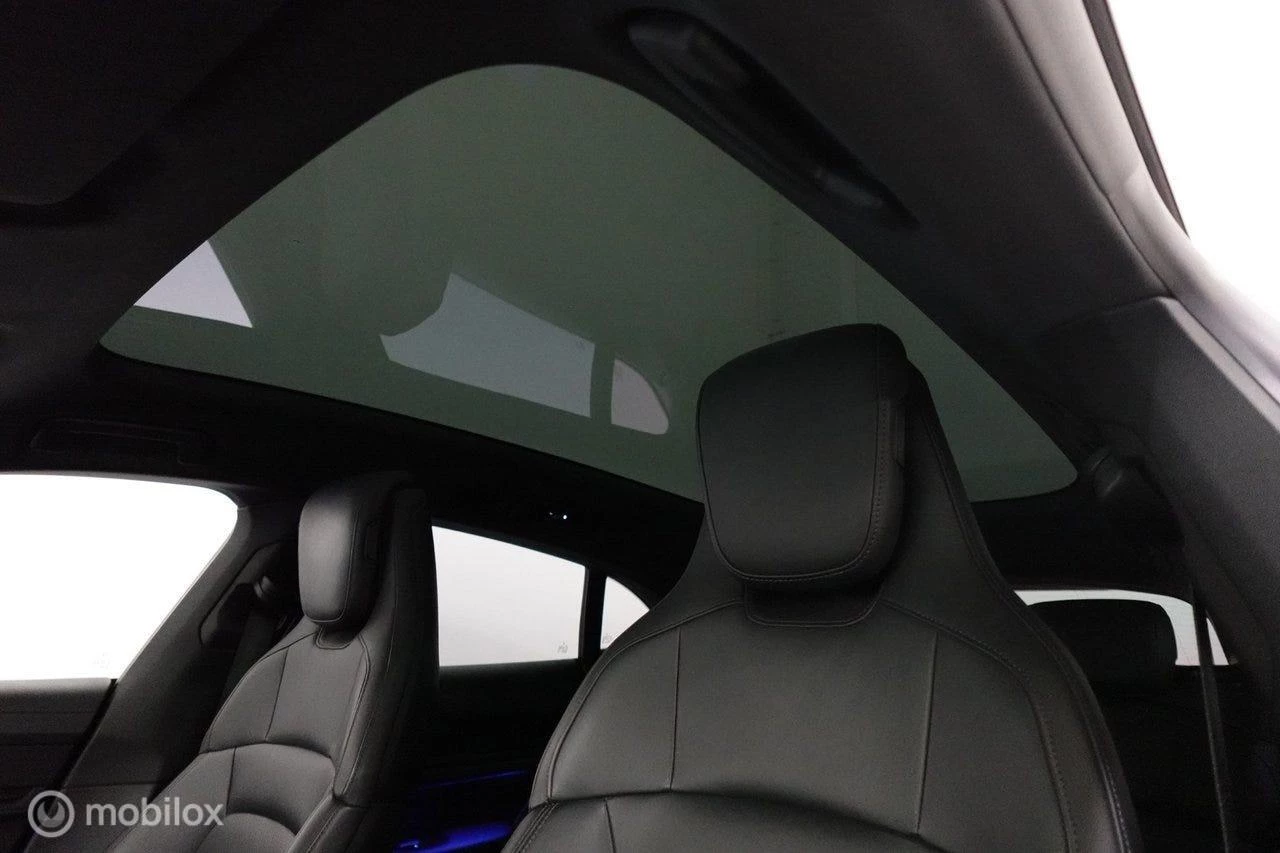 Hoofdafbeelding Porsche Taycan