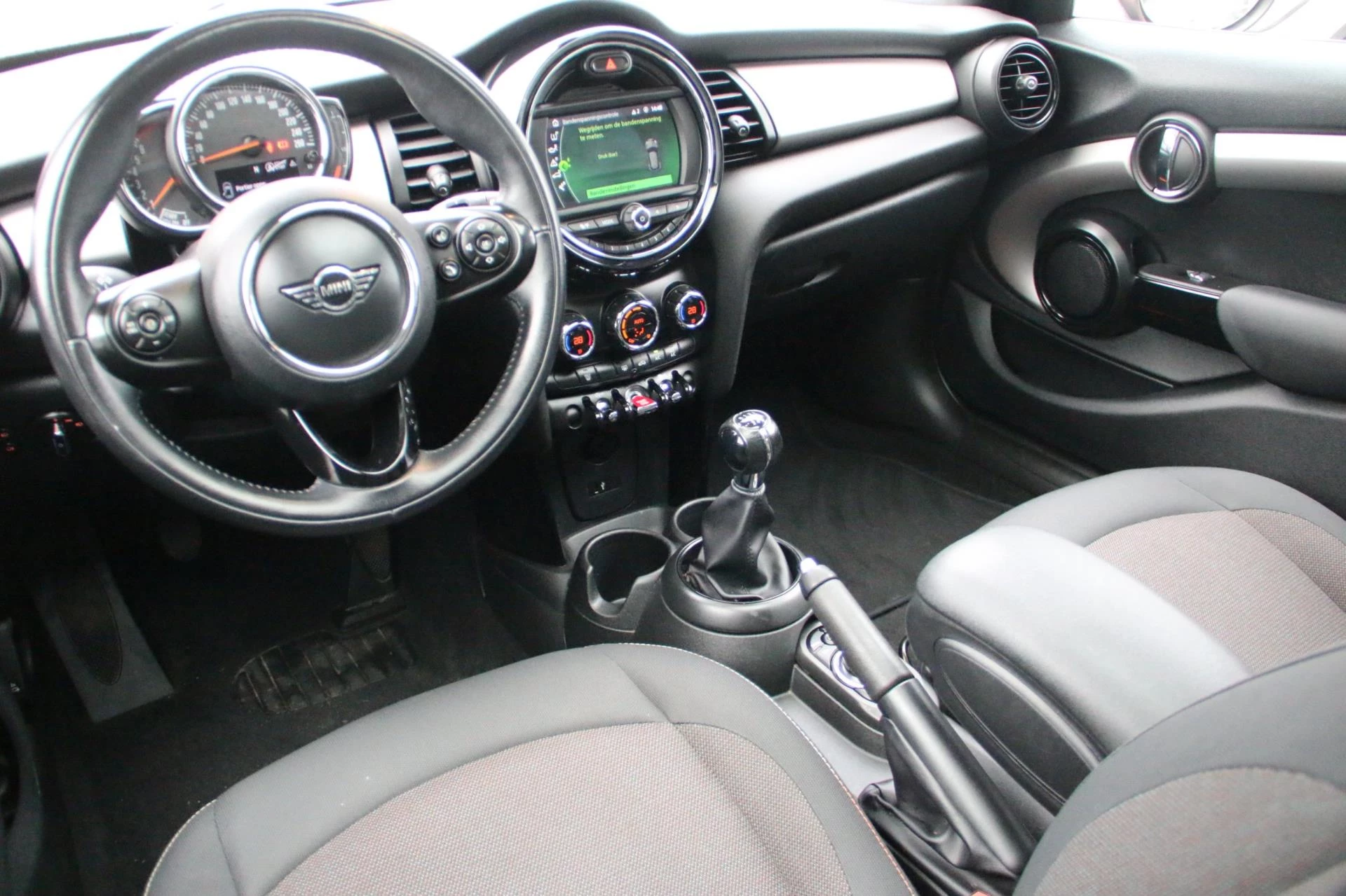 Hoofdafbeelding MINI One