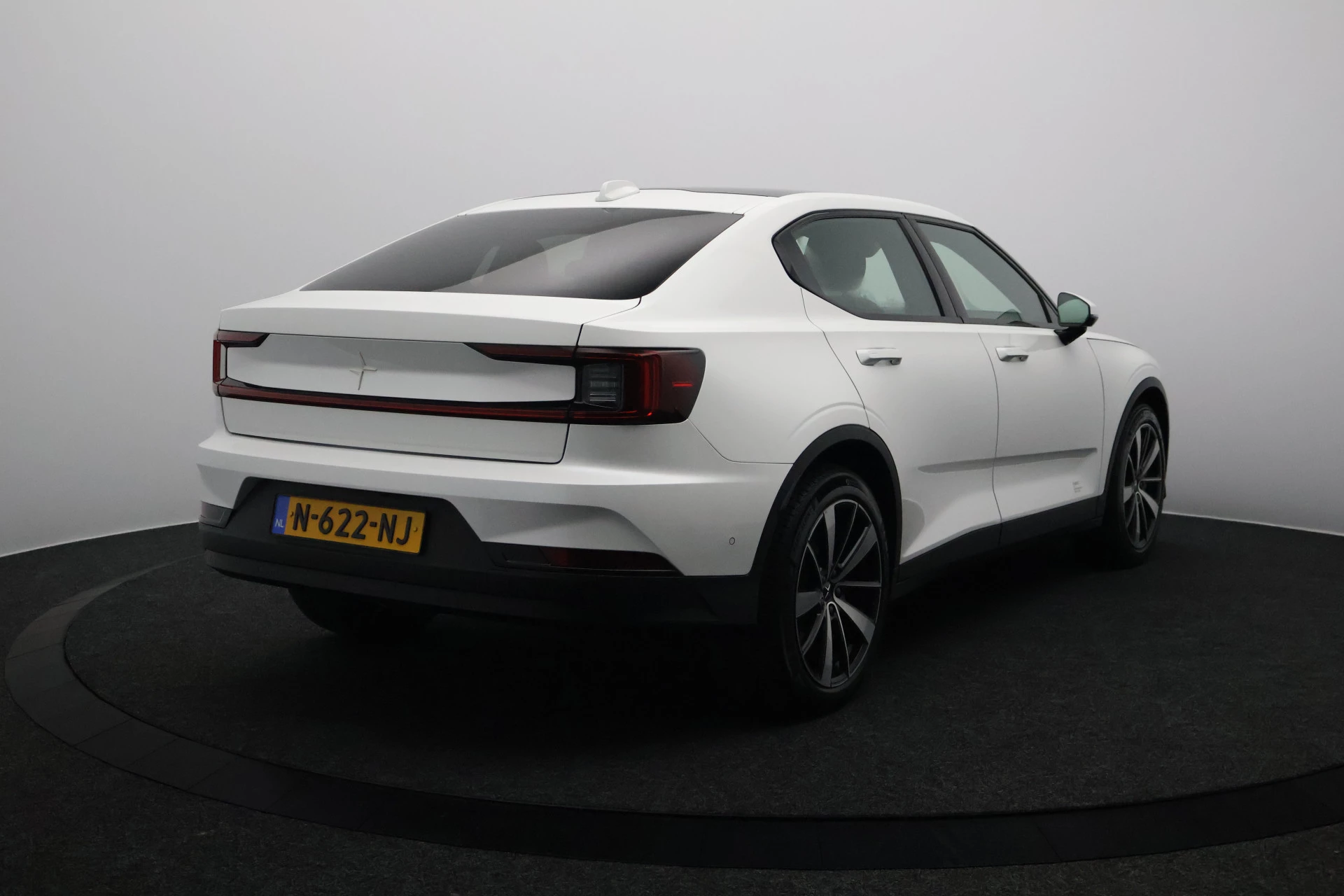 Hoofdafbeelding Polestar 2