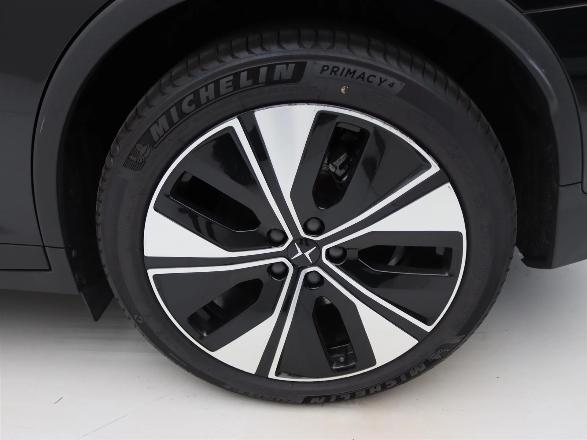 Hoofdafbeelding Polestar 2