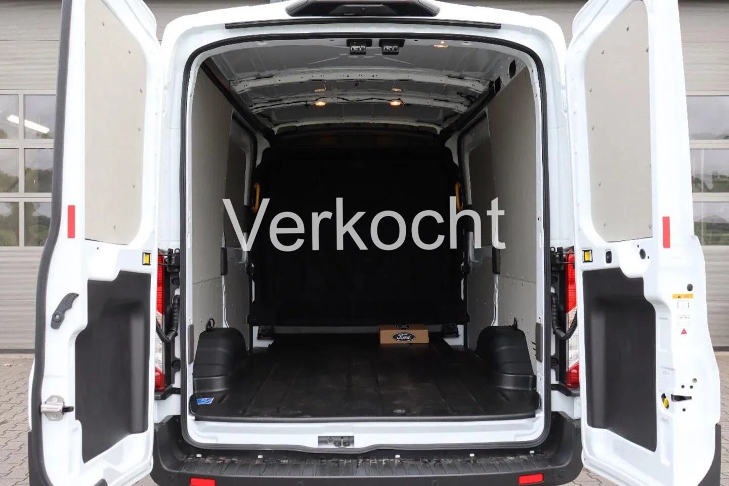 Hoofdafbeelding Ford E-Transit