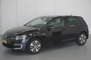 Hoofdafbeelding Volkswagen e-Golf Volkswagen E-Golf E-Golf / Camera / Navigatie / Apple Carplay/Android Auto / Stoelverwarming