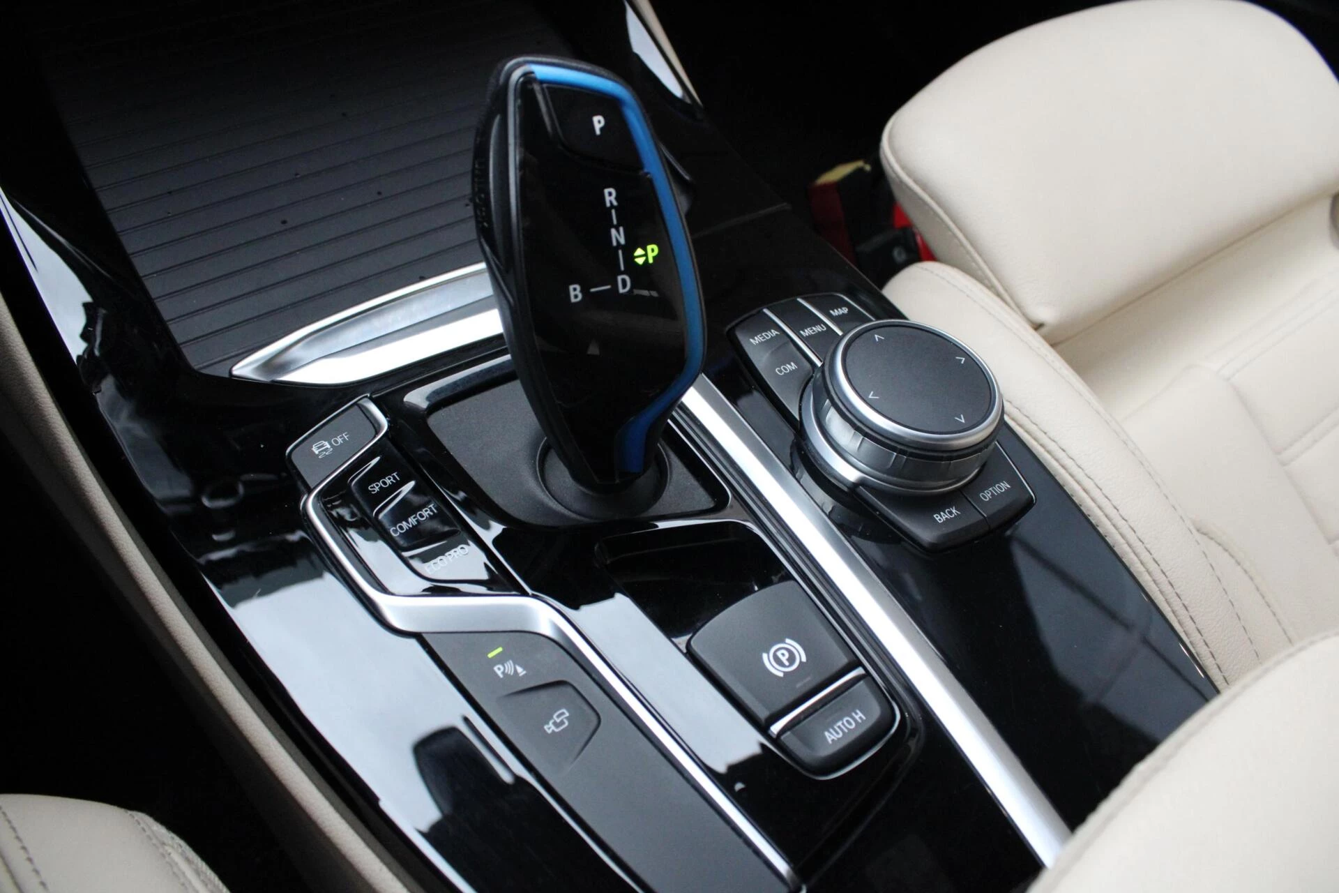 Hoofdafbeelding BMW iX3