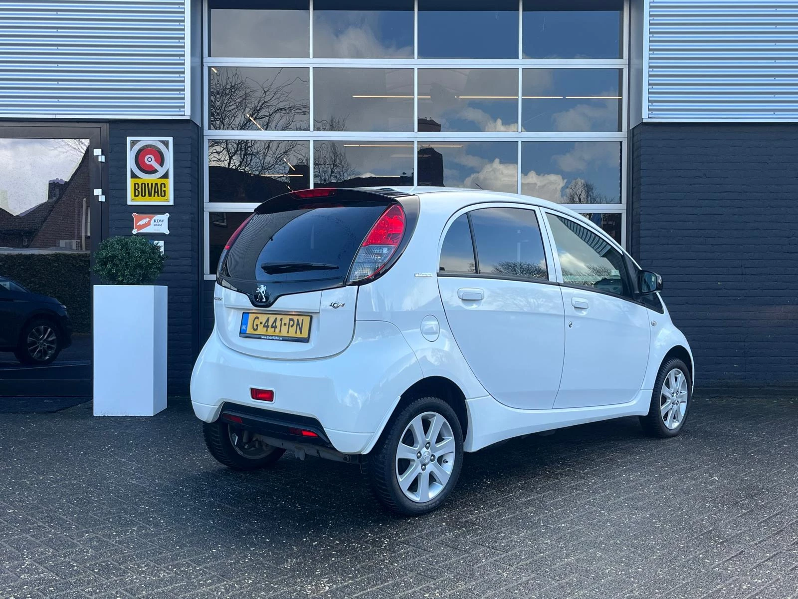 Hoofdafbeelding Peugeot iOn