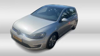 Volkswagen Golf 1.4 TSI GTE / Panorama Schuifdak / Trekhaak / Camera / Navigatie / 16'' / DAB / Adpt.  Cruise Control