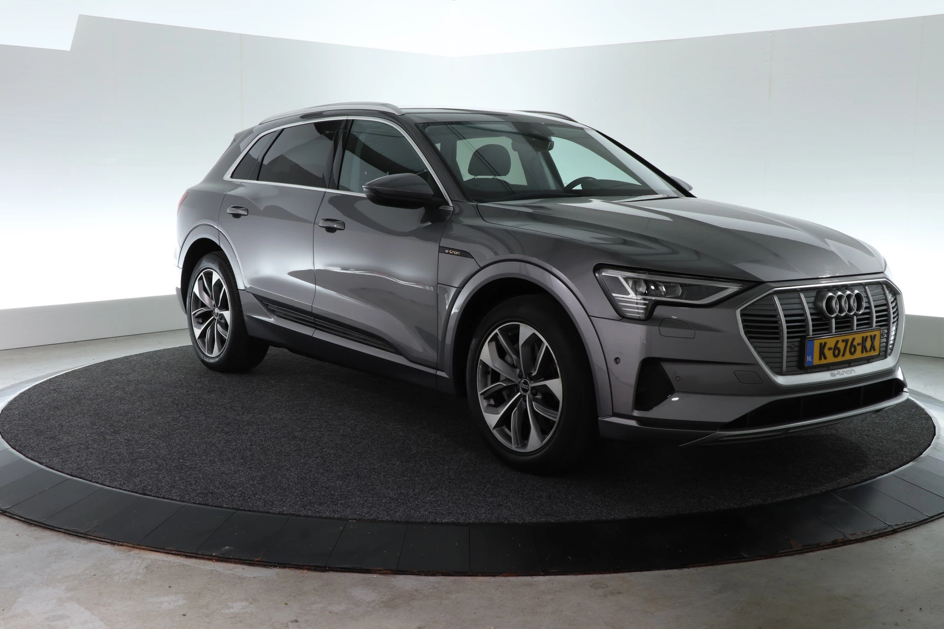 Hoofdafbeelding Audi e-tron