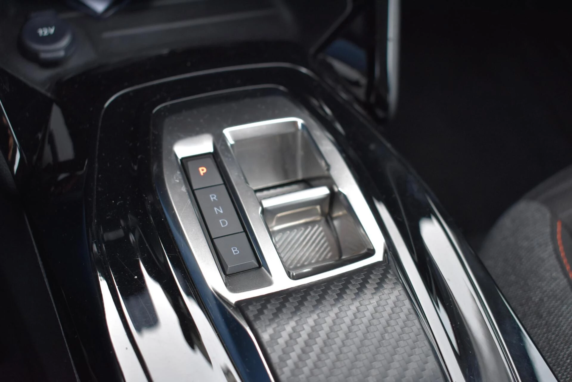 Hoofdafbeelding Peugeot e-208